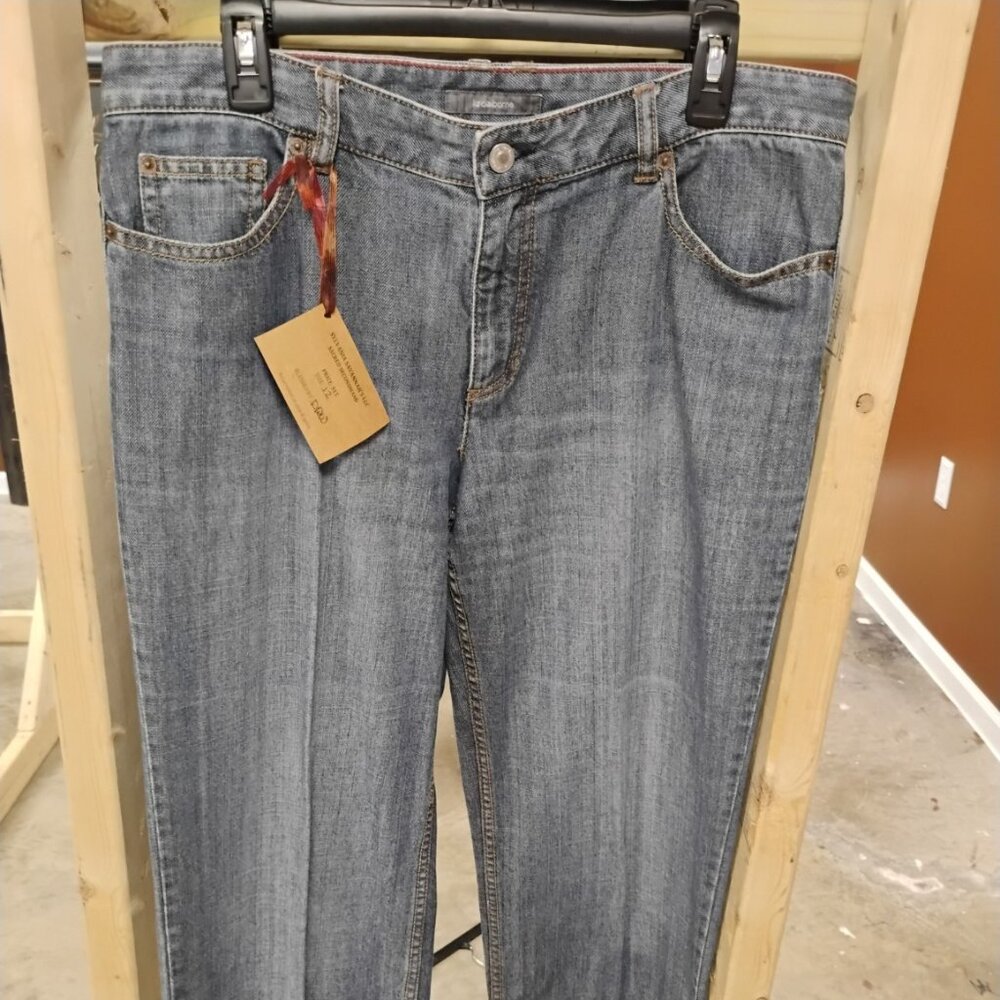Liz Claiborne Jeans Size 12R | Straight Leg | Medium Denim